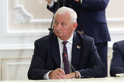 Лукашенко собрал совещание с руководством Совмина