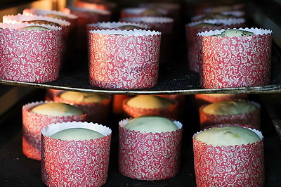 Минские хлебопеки предлагают широкий ассортимент пасхальных куличей