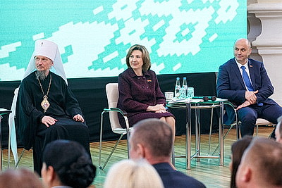 \"Разговор о важном\": укрепление институтов семьи обсуждают участники международного форума в Полоцке