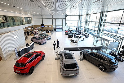 Белорусы все чаще выбирают электромобили. Что интересного предлагают на отечественном рынке