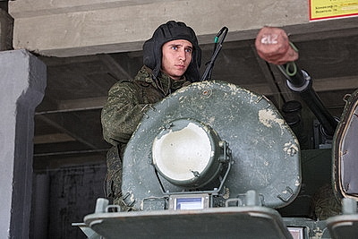 Одно из подразделений 38-й бригады приведено в готовность во время проверки ВС