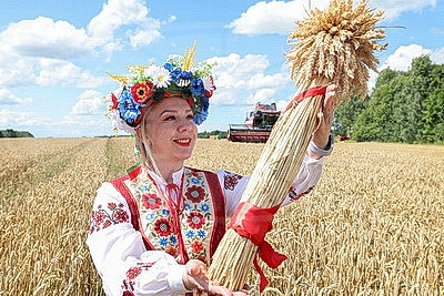 Обряд \"Зажинки\" прошел в Витебском районе