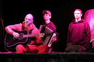 Российский театр представил спектакль \"Лада, или Радость\" на театральном форуме \"M.@rt.контакт\"