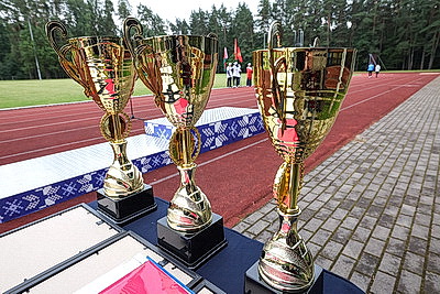 Спорт на максимуме: более 500 представителей белорусских СМИ вышли на старт спартакиады в \"Стайках\"
