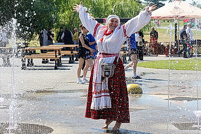 Символ мужества и гордости народа. Торжества по случаю Дня Независимости проходят на Кургане Славы