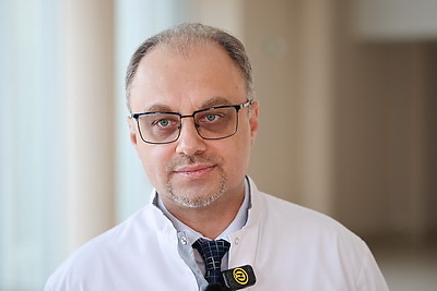 Стартовал проект \"Запусти сердце\". Десятиклассников по всей стране будут учить доврачебной помощи