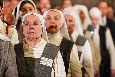 Православные верующие отмечают Пасху