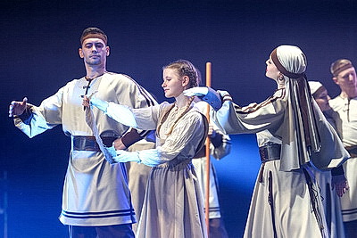 Мир, порядок, защита ценностей. Караев об Основном Законе на торжестве в честь Дня Конституции