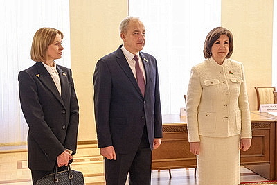 Правительство Беларуси работает над модернизацией системы пособий по уходу за ребенком