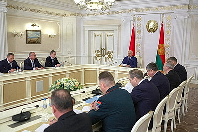 Лукашенко собрал совещание по развитию БНБК