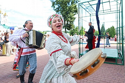 \"Кукольный квартал\" открылся на \"Славянском базаре\"