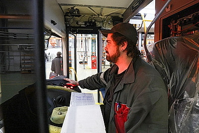 Как будут расширять автобусное производство МАЗ? Турчин ознакомился с производственными цехами