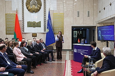 \"Разговор без галстуков\" состоялся в Академии управления