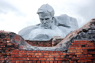 Мемориальному комплексу \"Брестская крепость-герой\" - 55 лет