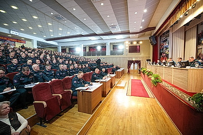 \"Сделано действительно много\". В МЧС подвели итоги работы за 2025 год и обозначили проблемные вопросы