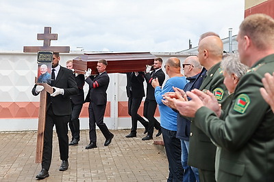 В Минске простились с одним из основателей \"Песняров\" Владиславом Мисевичем