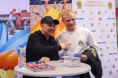 Чемпионы мира по боксу Цзю и Пирог провели мастер-класс для участников мемориала Ботвинника