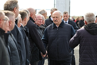 Лукашенко обозначил актуальные задачи по развитию агросервисов