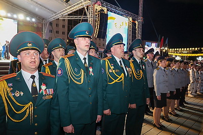 Праздничные концерты и акция \"Споем гимн вместе!\" прошли в регионах Беларуси