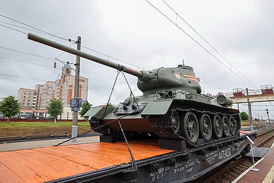 \"Максимально открытый и живой проект\". Агитационный патриотический поезд прибыл из России в Беларусь