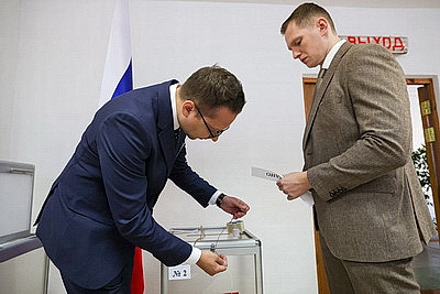 В России прошли выборы в Госдуму, в Беларуси россияне могли проголосовать в 7 городах