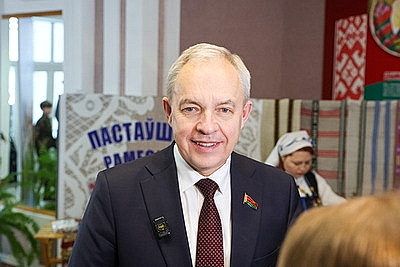 Сергеенко с рабочей поездкой посещает Поставы