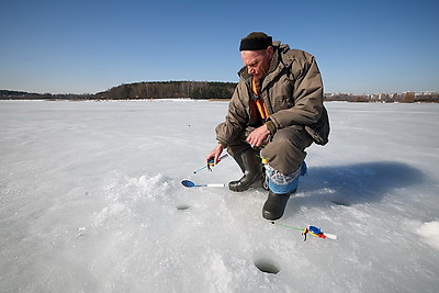 МЧС и ОСВОД проводят рейды на водоемах и предупреждают об опасности тонкого льда