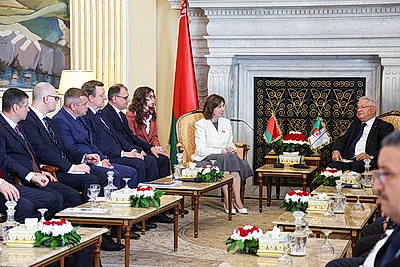 Кочанова встретилась с председателем Совета наций парламента Алжира