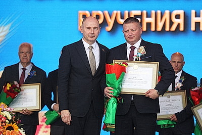 Праздник тружеников села. В Дзержинске проходят областные \"Дажынкі\"
