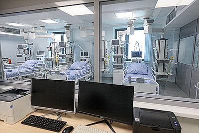 Лукашенко торжественно открыл Гродненскую областную клиническую больницу