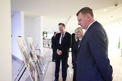 Новые проекты и международное сотрудничество. Заседание Высшего политического совета партии \"Белая Русь\" проходит в Минске