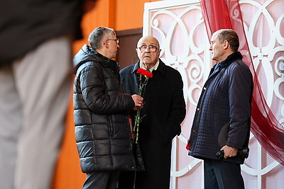 В Минске простились с народным поэтом, одним из авторов Государственного гимна Владимиром Каризной