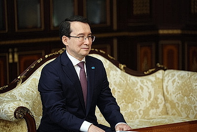 Лукашенко видит потенциал для увеличения вдвое товарооборота с Казахстаном