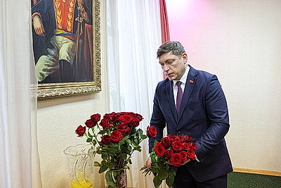 В посольстве Венесуэлы в Минске открыта книга соболезнований