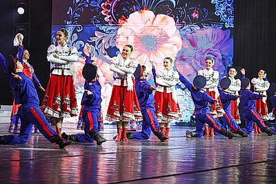 В Минске проходит торжественный концерт ко Дню единения народов Беларуси и России