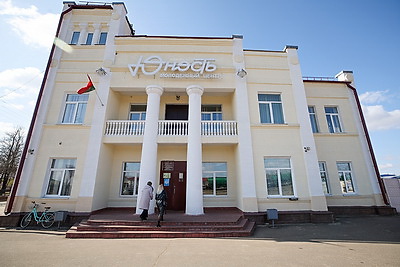 Материалов на 100 лет. Как в Минской области сохраняют традиции местного ткачества