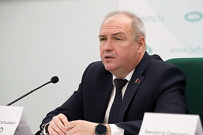 Пресс-конференция об итогах занятости и трудоустройства молодежи летом прошла в БЕЛТА