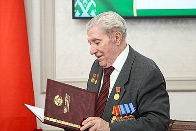 Председателя Совета Компартии Беларуси Камая поздравили в Палате представителей с 90-летием