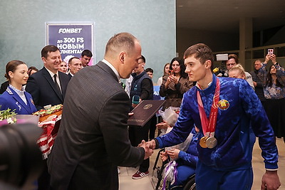 Белорусская делегация вернулась с зимних Паралимпийских игр