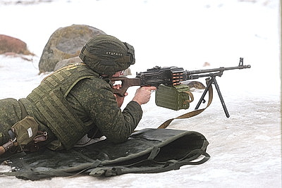 Контрольные стрельбы сдают военнослужащие 11-й отдельной мехбригады