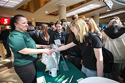 Ярмарка вакансий для молодежи проходит в Минске