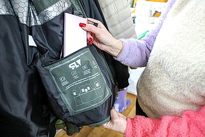 В ОАО \"Славянка\" произведено уже более 4,5 тыс. курток с подогревом. Их покупают и иностранцы
