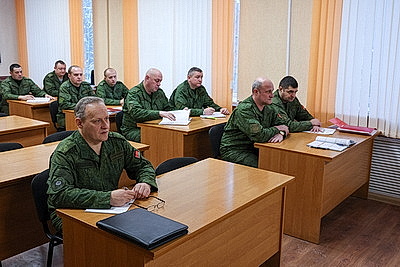 Проверка ВС по поручению Президента продолжается в одной из частей 72-го учебного центра