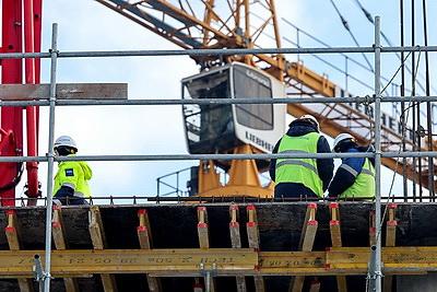 Кухарев посетил строительную площадку \"Газпром центра\" и нового корпуса 6-й ГКБ