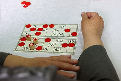 Поделиться теплом. В Клецком районе приняли участников акции \"Подари радость ближнему\"