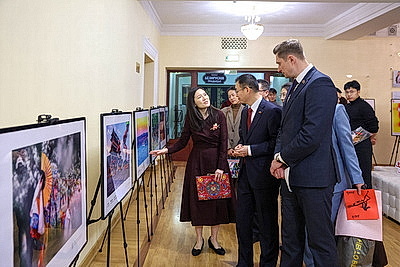 Китайские танцы и боевые искусства. В Минске прошел концерт к Празднику весны