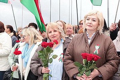 На Кургане Славы проходит областной праздник ко Дню Победы