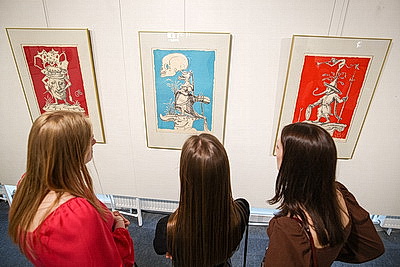 Более 200 уникальных работ Сальвадора Дали представлено на выставке во Дворце искусств в Минске