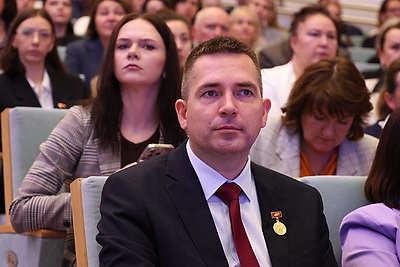 IX Съезд учителей и работников образования государств - участников СНГ проходит в Минске