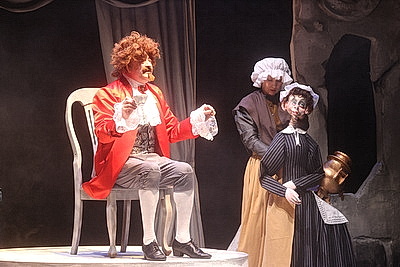 Самый длинный вечер в репертуаре. В Брестском театре кукол - премьера спектакля \"Дядюшкин сон\"